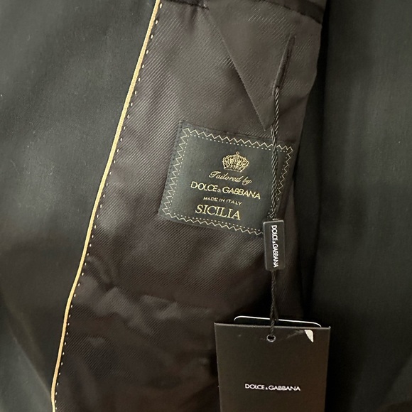 Dolce & Gabbana Men’s two piece suit. Made in Italy. Size 52EU black. Brand New! - Picture 5 of 5